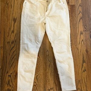 Old Navy Cream Super Skinny Jeans